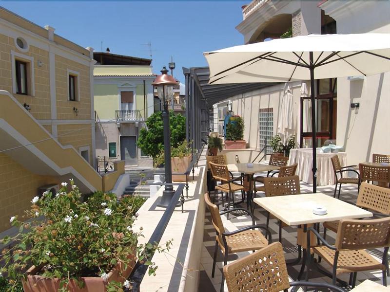 الشقق الفندقية بوفالينو مارينافي  Palazzo Reginella المظهر الخارجي الصورة